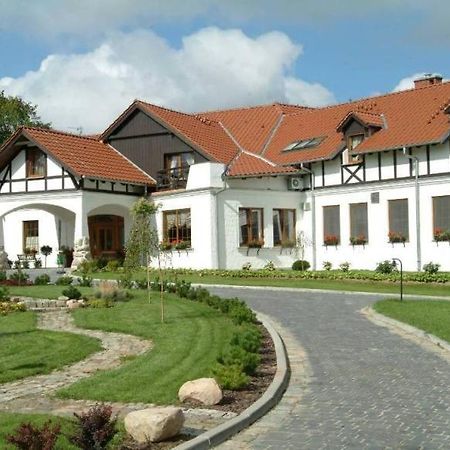 Dworek Nad Rega Trzebiatow nad Rega Exteriör bild