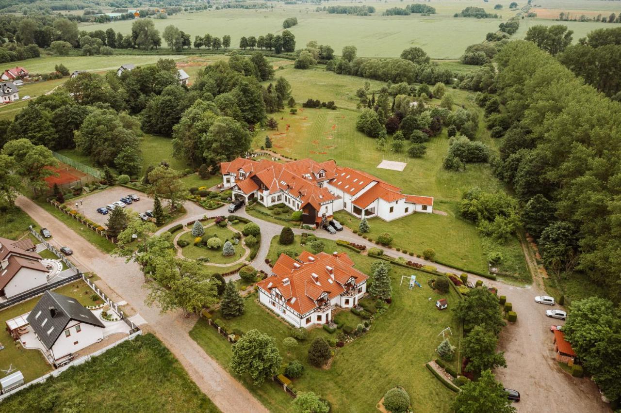 Dworek Nad Rega Trzebiatow nad Rega Exteriör bild