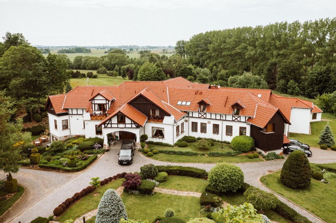 Dworek Nad Rega Trzebiatow nad Rega Exteriör bild